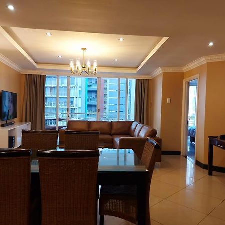 Ocean Sunrise At The Sails - Durban Point Waterfront Apartment Bagian luar foto