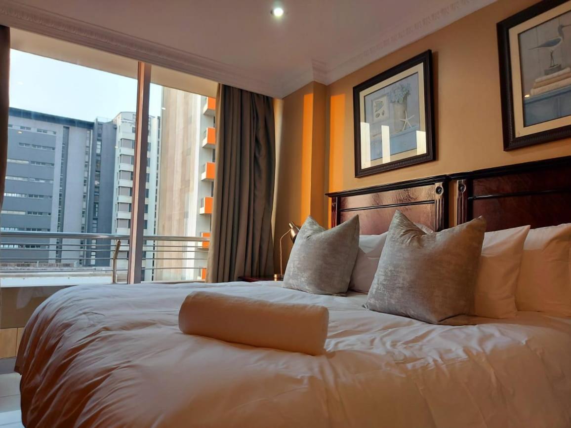 Ocean Sunrise At The Sails - Durban Point Waterfront Apartment Bagian luar foto