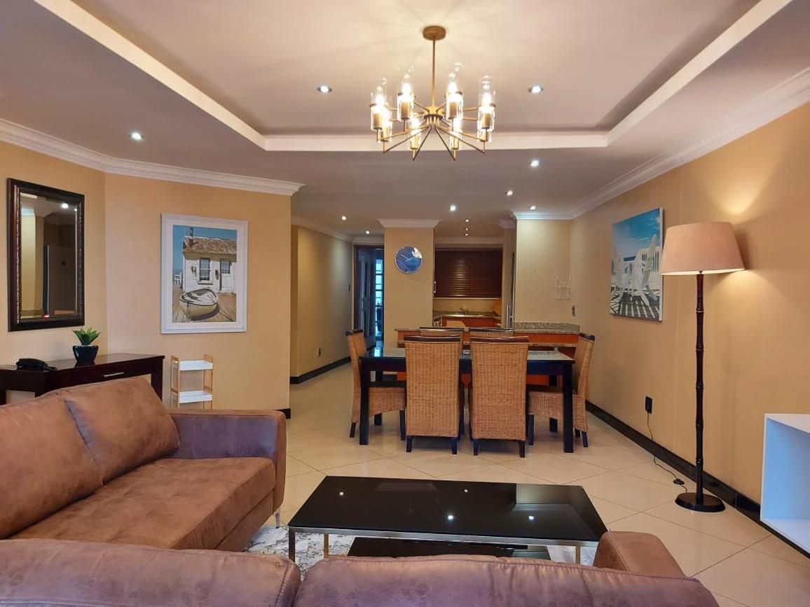 Ocean Sunrise At The Sails - Durban Point Waterfront Apartment Bagian luar foto