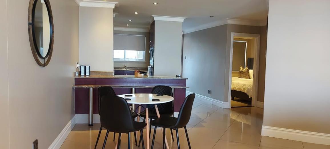 Ocean Sunrise At The Sails - Durban Point Waterfront Apartment Bagian luar foto