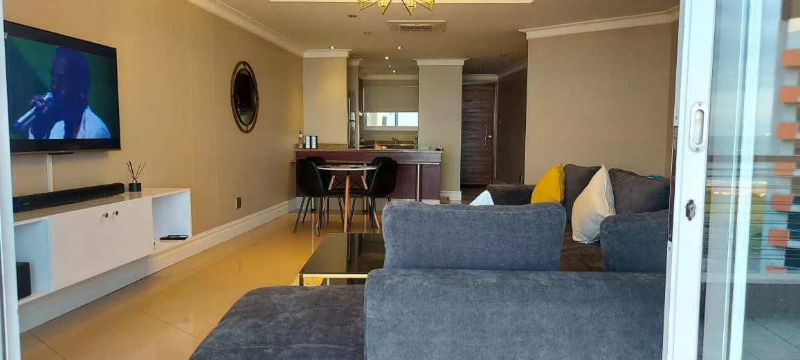 Ocean Sunrise At The Sails - Durban Point Waterfront Apartment Bagian luar foto